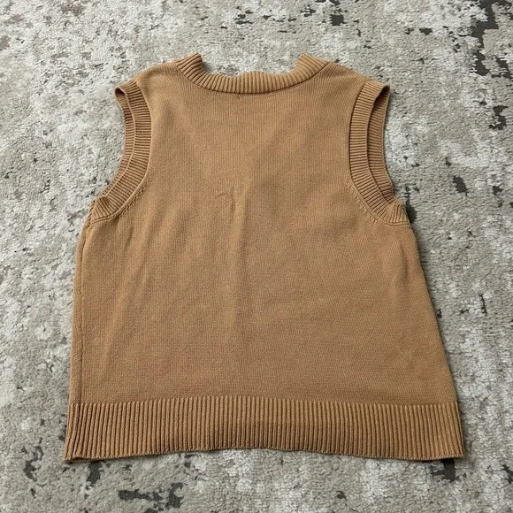 525 America Camel Tan Academia Sweater Vest Size Medium - Picture 2 of 3